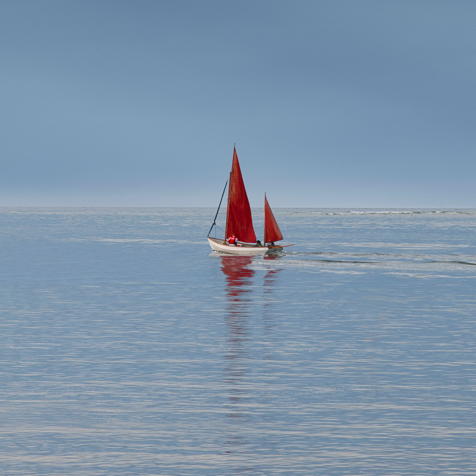  Sailing Serene 